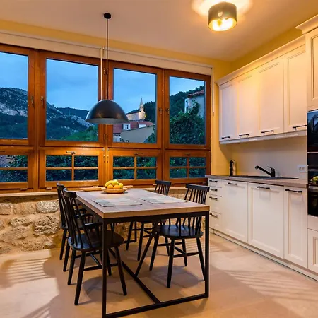 Villa Dvor Pitve Jelsa (Hvar)