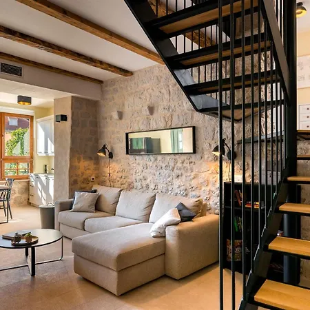 Dvor Pitve Jelsa (Hvar)