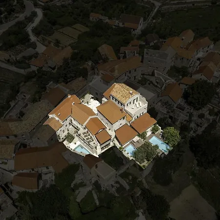 Dvor Pitve Jelsa (Hvar)