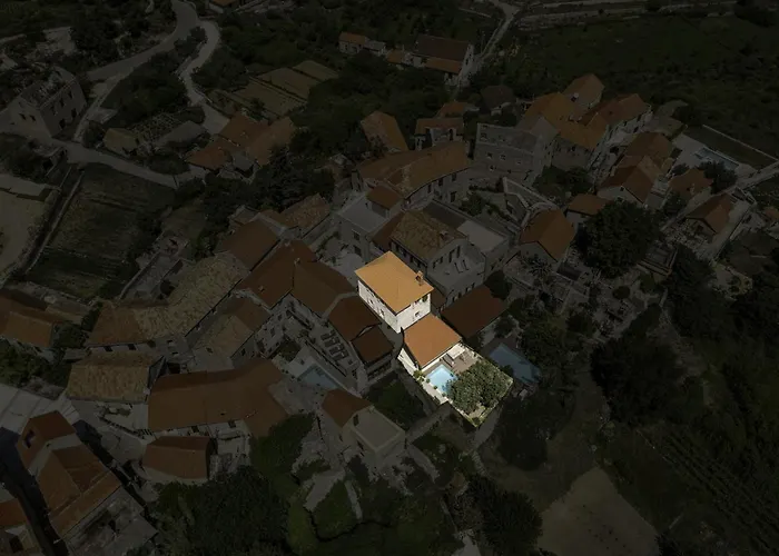 Dvor Pitve Jelsa (Hvar)